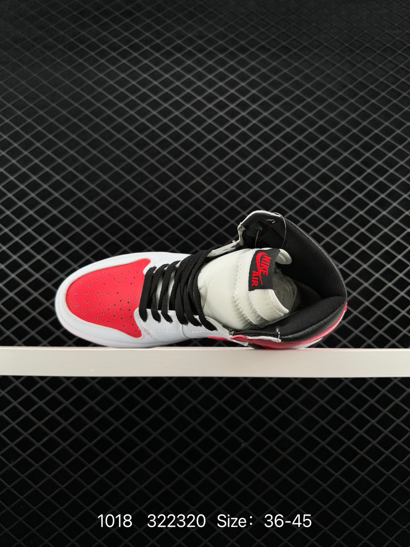 Nike Air Jordan 1 Retro High OG”Black/White“